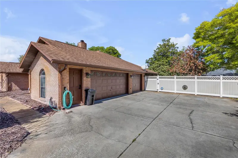 171 Live Oak Ct, FL