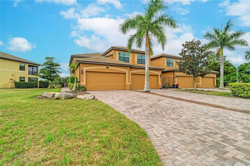 6904 Grand Estuary Trl #101, FL