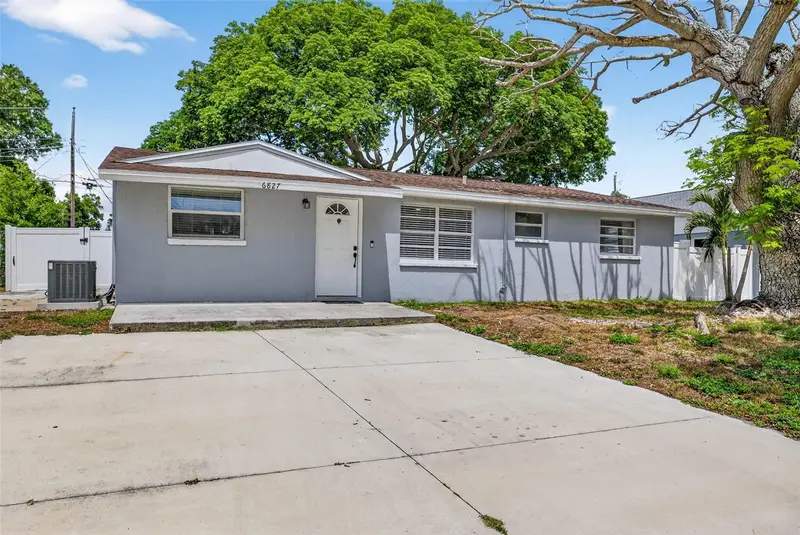 6827 80th Ter N, FL