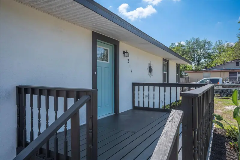1215 El Camino Rd, FL