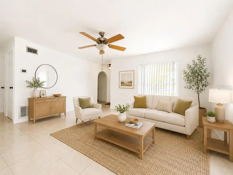 714 West Ct, FL
