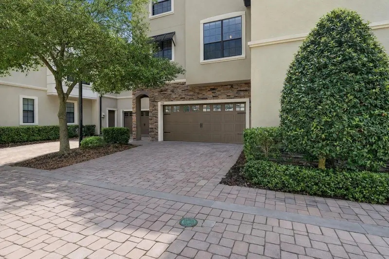 1341 Shinnecock Hills Dr, FL