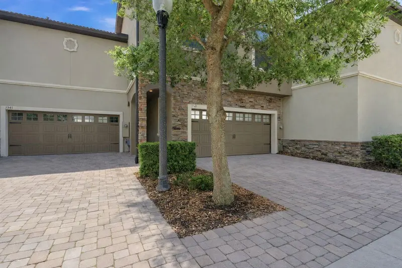 1341 Shinnecock Hills Dr, FL