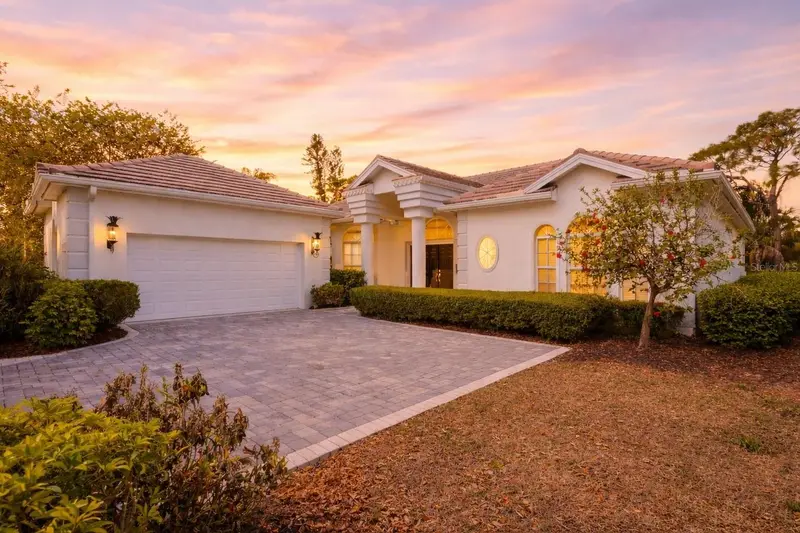 7857 Wilton Crescent Cir, FL