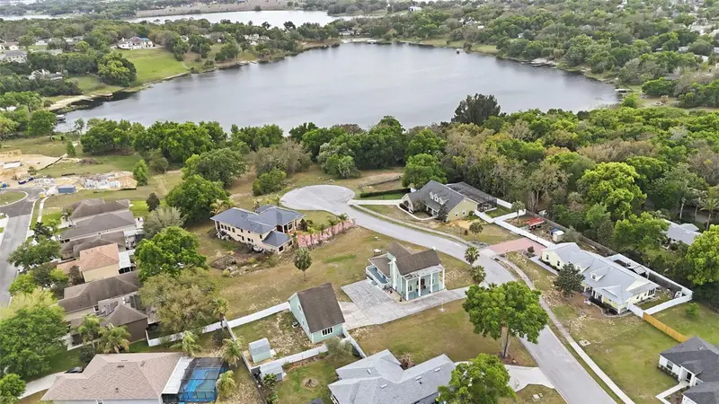 835 Butch Cassidy Ln, FL