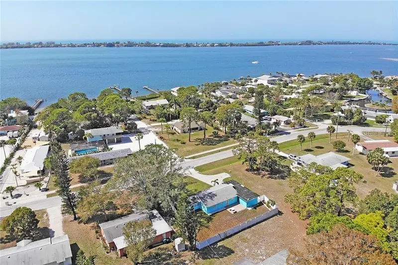 495 S Mccall Rd, FL