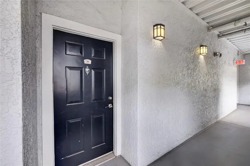 300 E South St #2014, FL