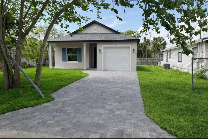 1606 Peach Ave, FL