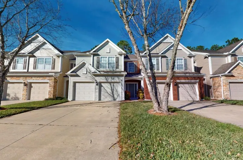 11245 Castlemain Cir N, FL