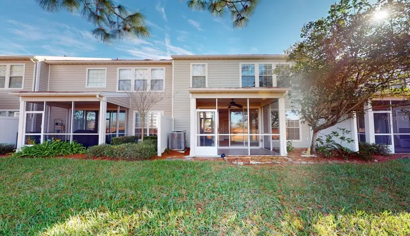 11245 Castlemain Cir N, FL
