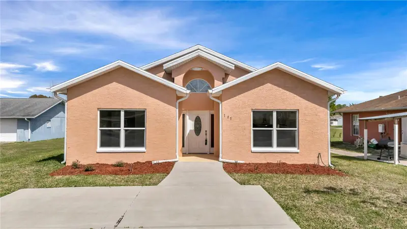 707 Hamilton St, FL
