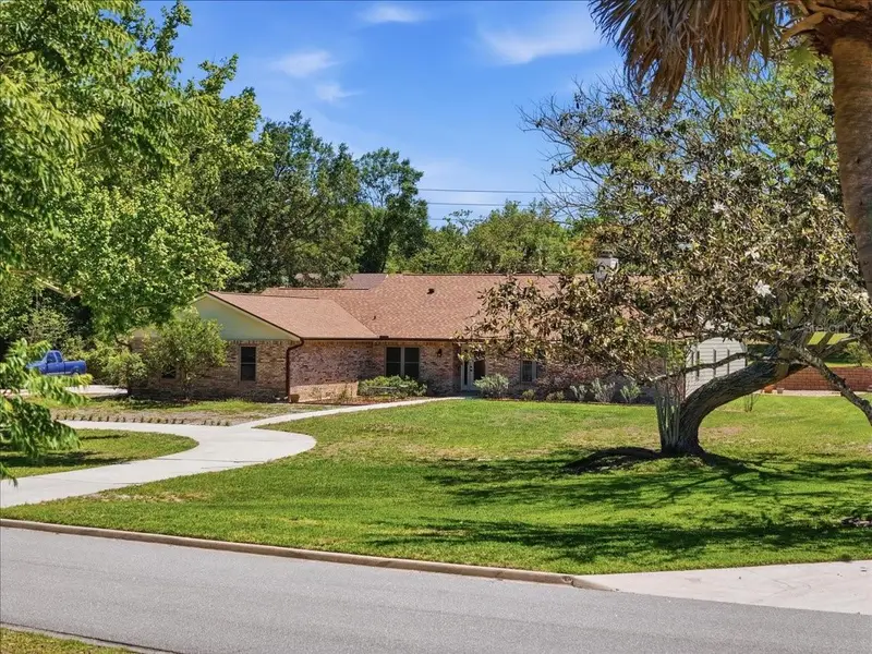 208 Orange Ridge Cir, FL