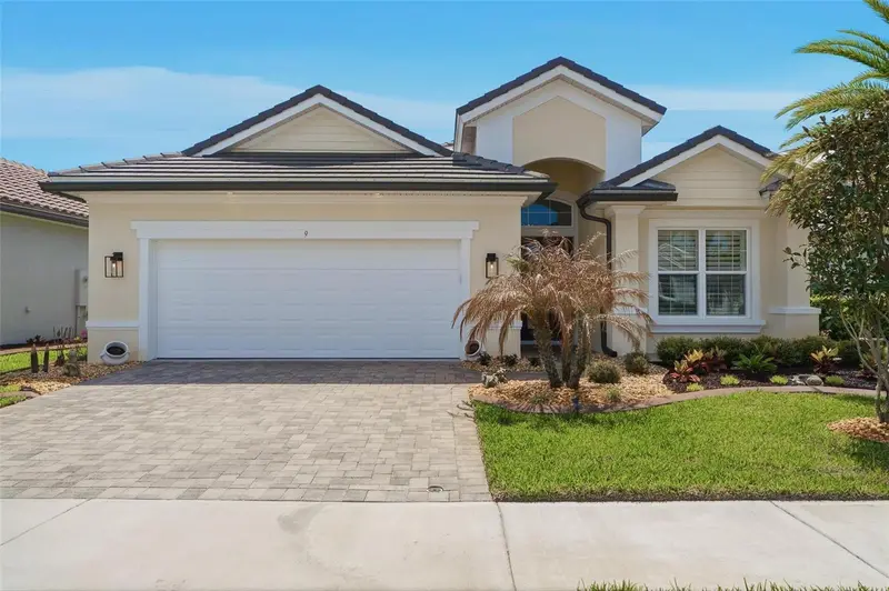 9 Del Palma Dr, FL
