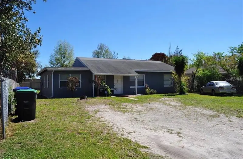 687 Walkup Dr, FL