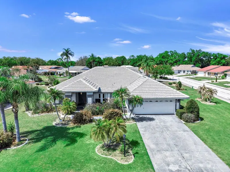 2003 New Bedford Dr, FL