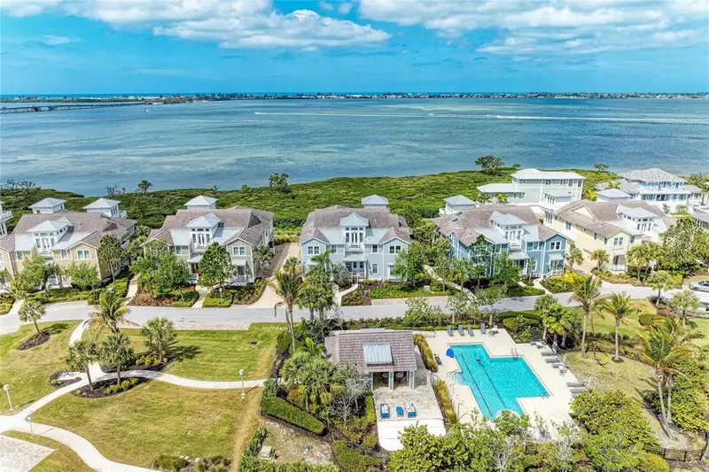 342 Castaway Cay Dr #201, FL