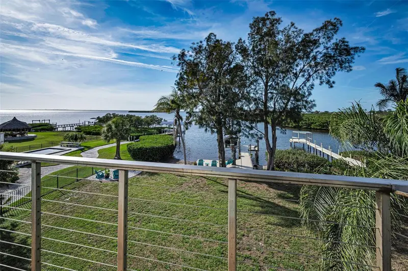 Tarpon Springs listing