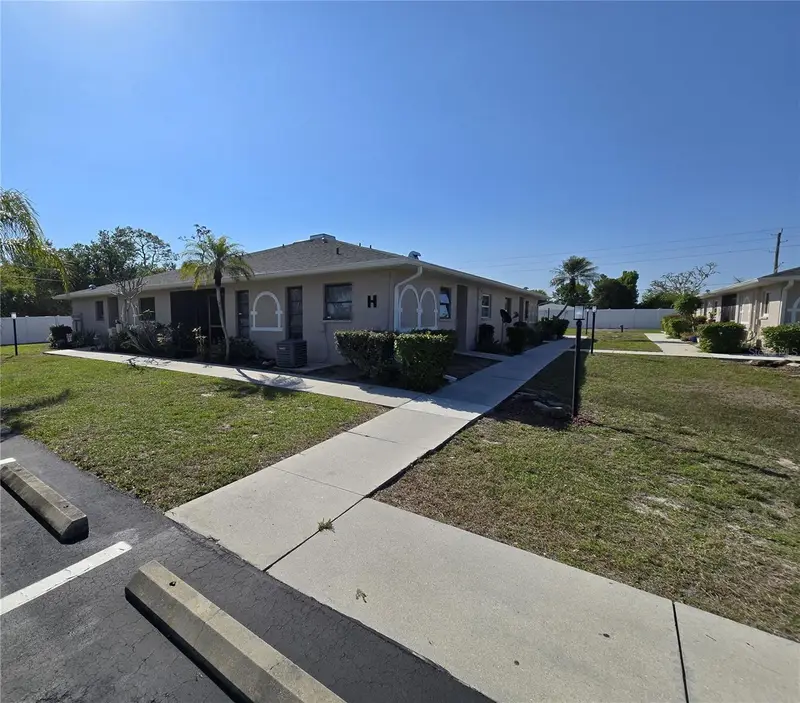 24540 Harborview Rd #H2, FL
