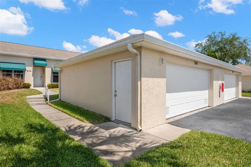6600 100th Way N #24b, FL