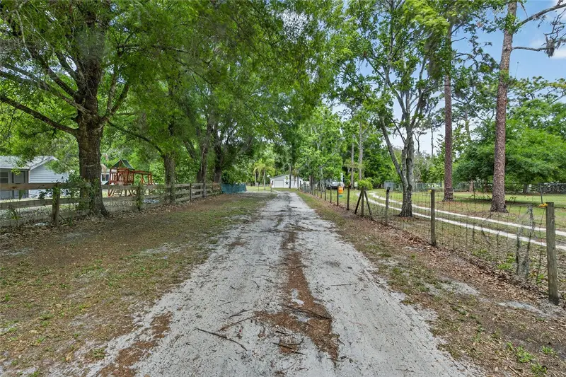 4445 Mildred Bass Rd, FL