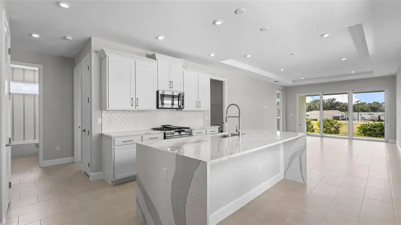 574 Hammock Oaks Blvd, FL