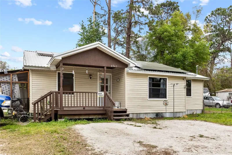 4541 N Winchester Ter, FL