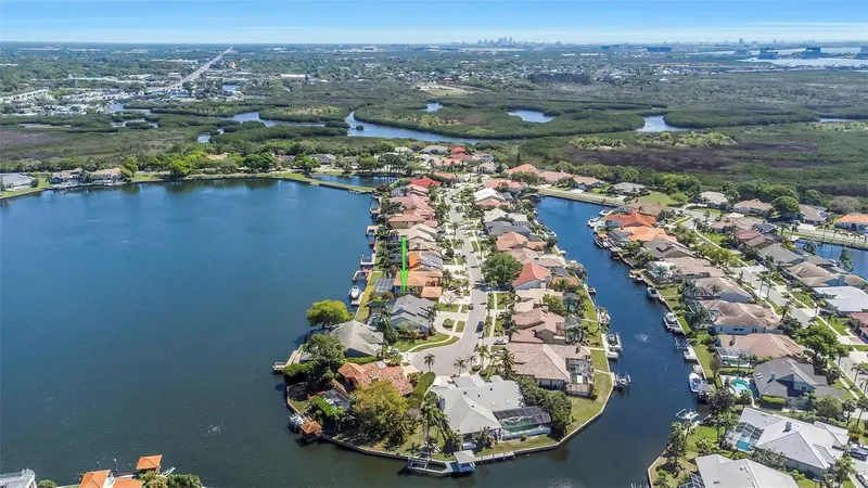 9821 Bay Island Dr, FL