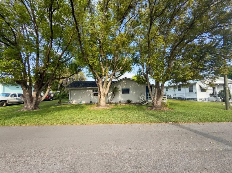 1611 Salmon St, FL
