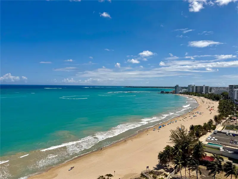 Villas Del Mar Este Ph Av. Isla Verde #H, PR