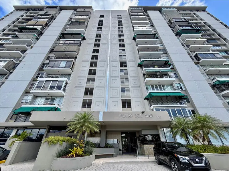Villas Del Mar Este Ph Av. Isla Verde #H, PR