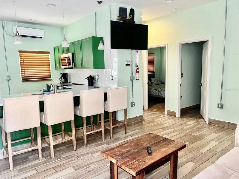 821 Mulberry Street, FL