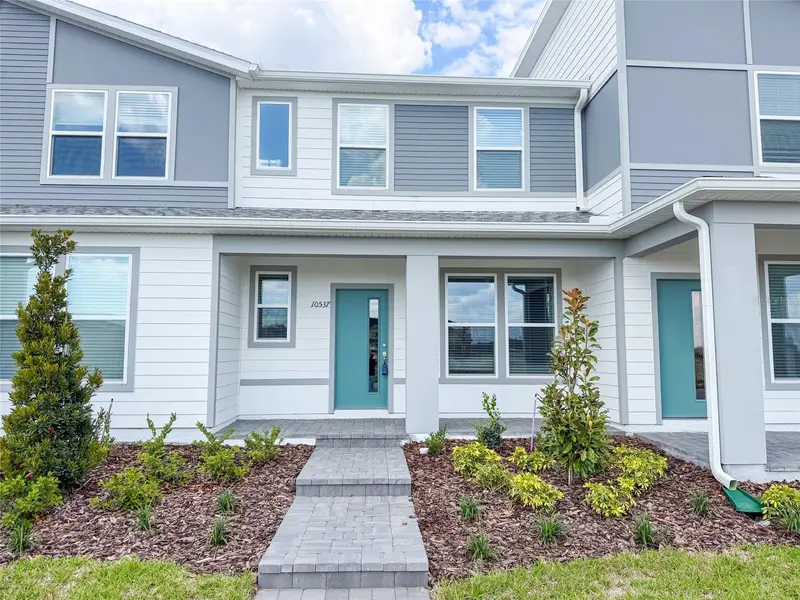 10537 Glowing Beacon St, FL