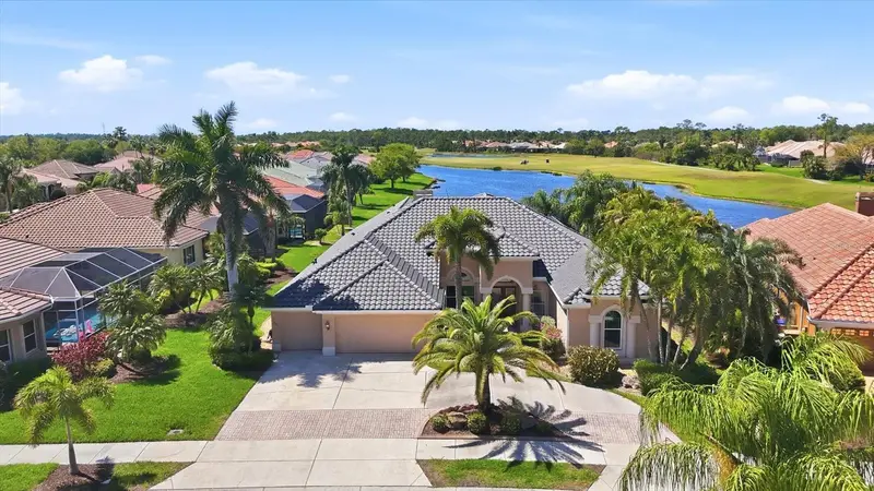 3323 Lakeview Ln, FL
