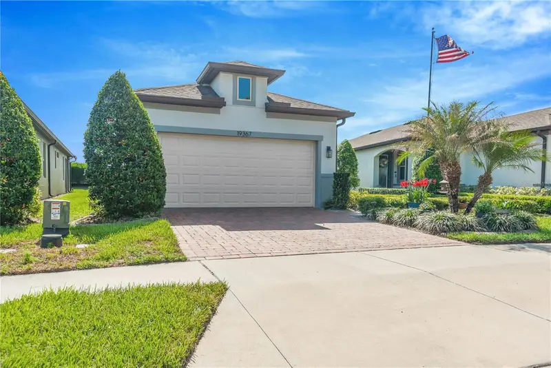 19367 Coastal Shore Ter, FL