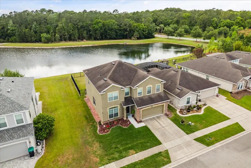 10536 Cabbage Tree Loop, FL