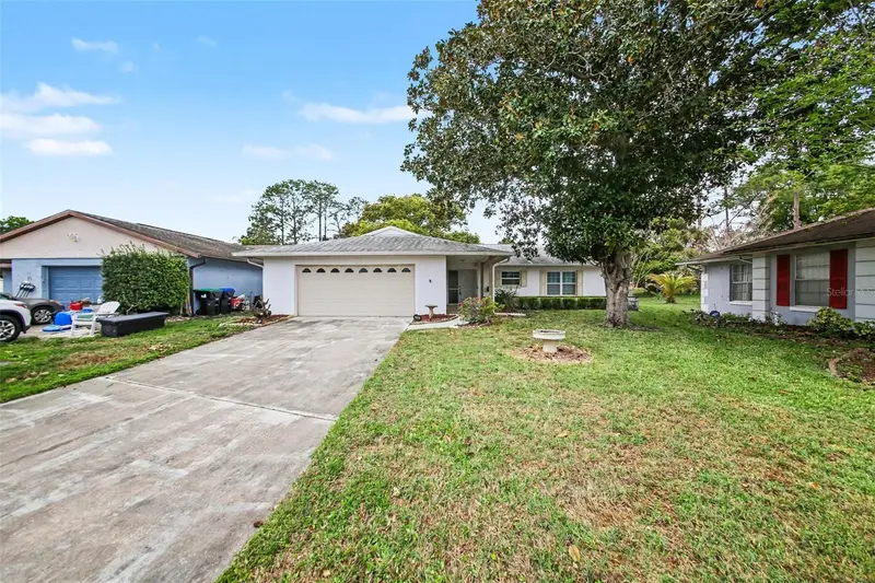 5033 Loyola Ln, FL