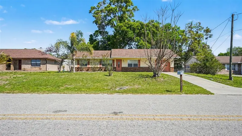 3535 Ne 42nd Pl, FL