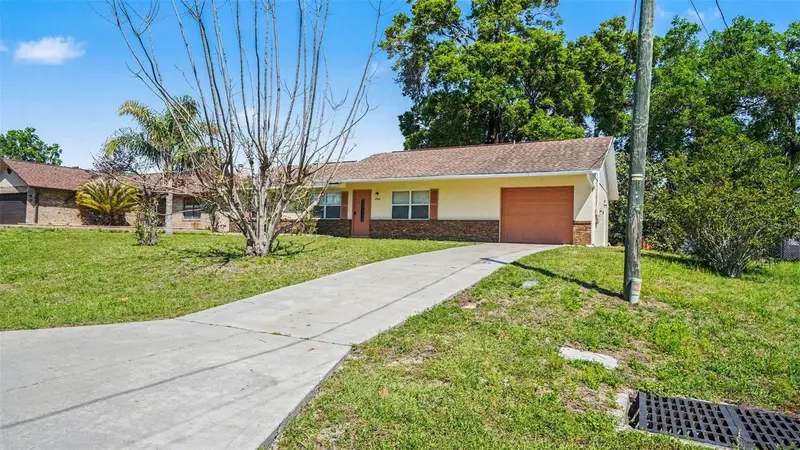 3535 Ne 42nd Pl, FL