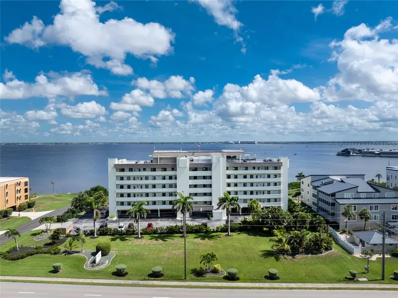 1500 Park Beach Cir #3d, FL
