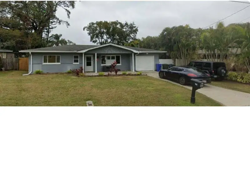1976 Summit Dr, FL