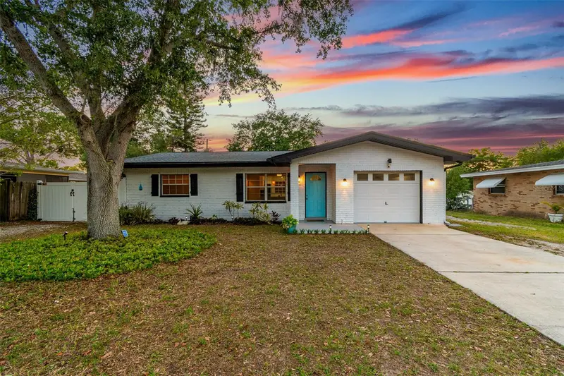 2115 Philippe Pkwy, FL