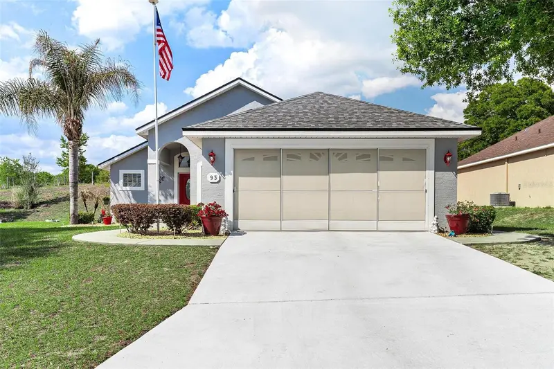 93 Fairway Cir, FL
