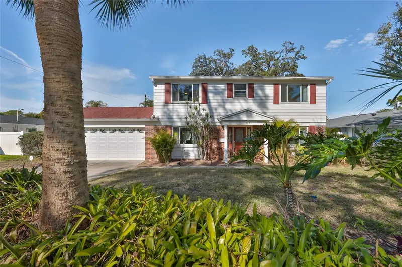 1279 86th Ave N, FL