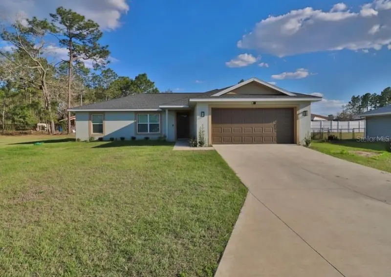 14 Hemlock Loop Ct, FL