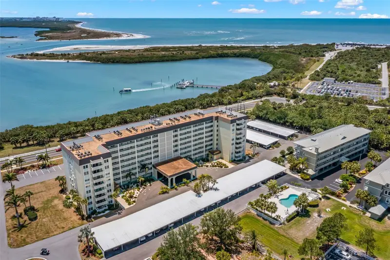 9 Forbes Pl #707, FL