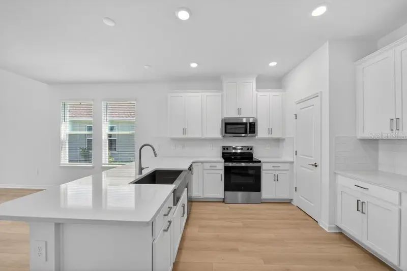 5801 Portico Pl, FL