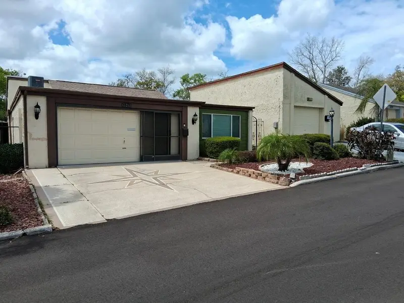 12213 Saddle Strap Row, FL