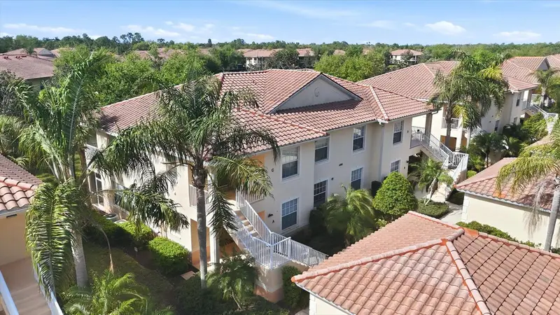 4266 Vicenza Dr #A39, FL