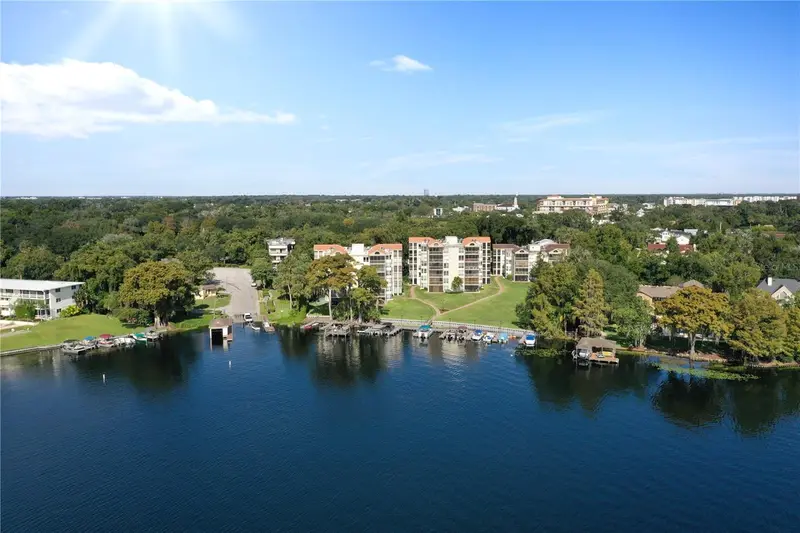 204 Quayside Cir #201, FL