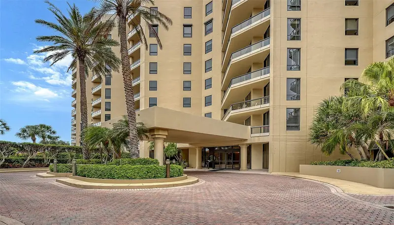 1281 Gulf Of Mexico Dr #111, FL